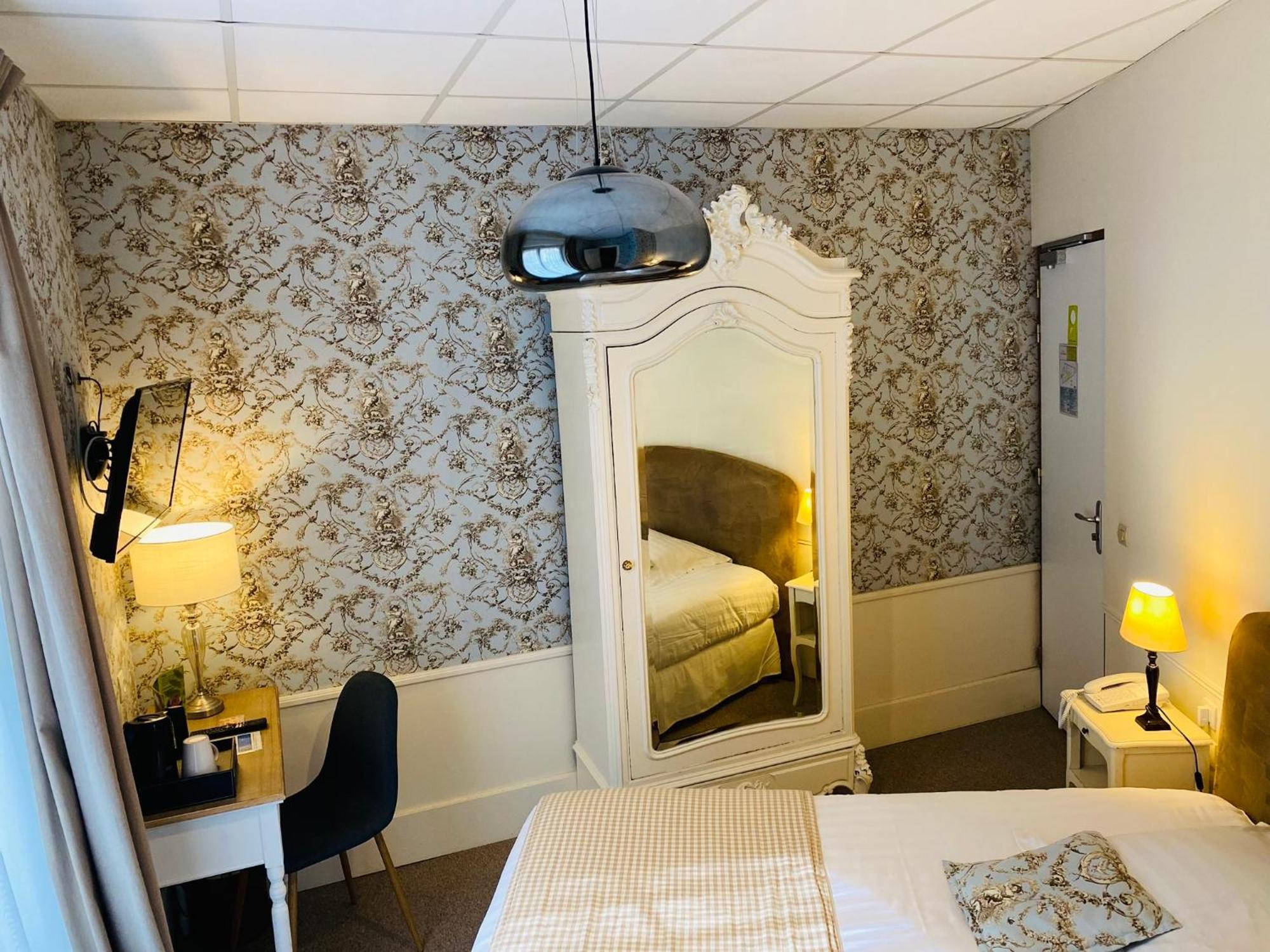 Hotel Le Roc Au Chien